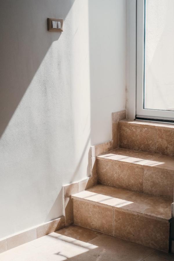 Tetti Bianchi - Deva'S Suite Home Ostuni Exteriör bild