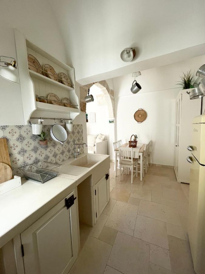 Tetti Bianchi - Deva'S Suite Home Ostuni Exteriör bild