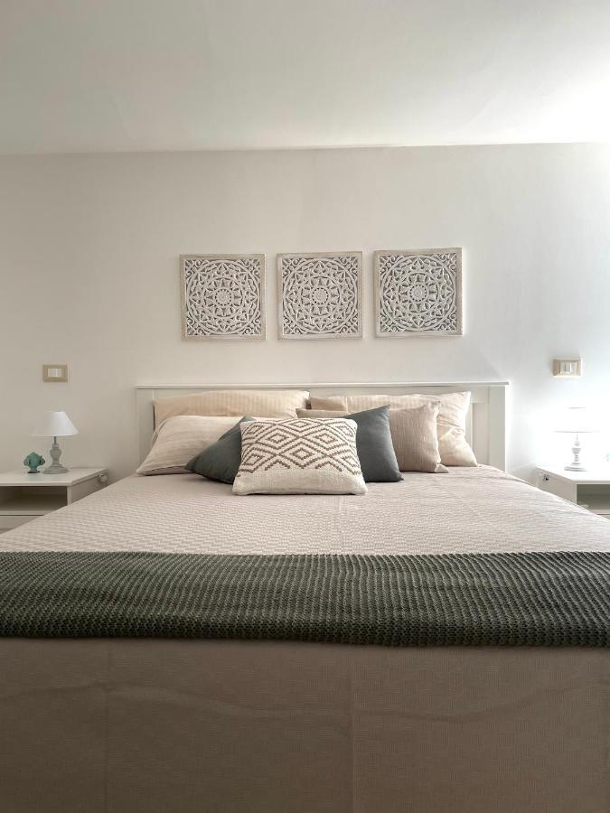 Tetti Bianchi - Deva'S Suite Home Ostuni Exteriör bild